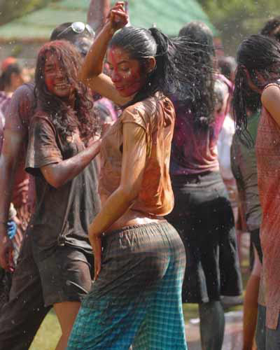 sexy holi 2