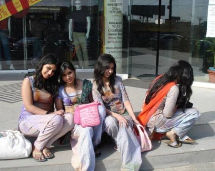Desi girls holi hot still (49) Desi girls holi hot still (49)